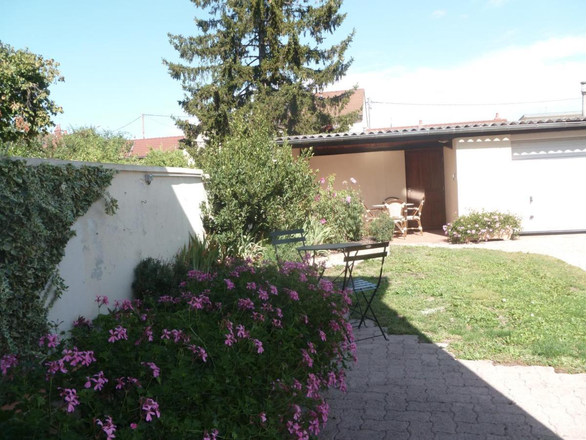 L'Escale Dijonnaise Villa Luaran gambar
